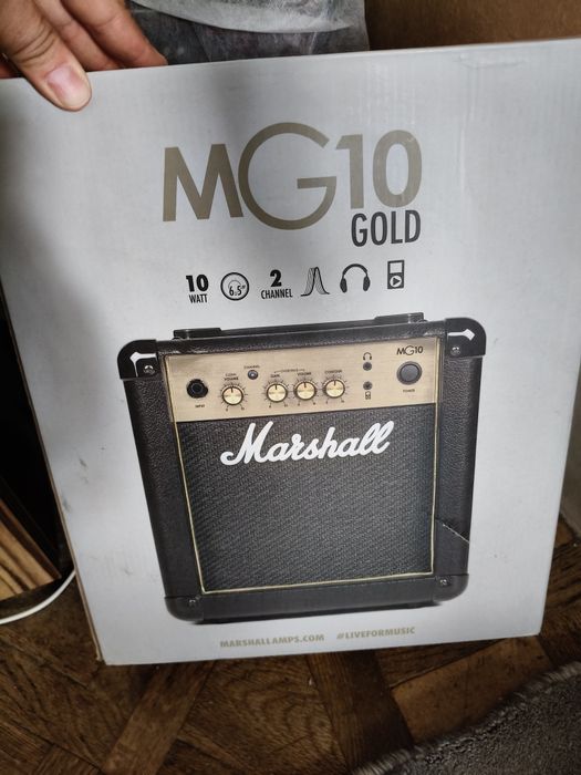 Wzmacniacz do gitary elektrycznej moc  10W