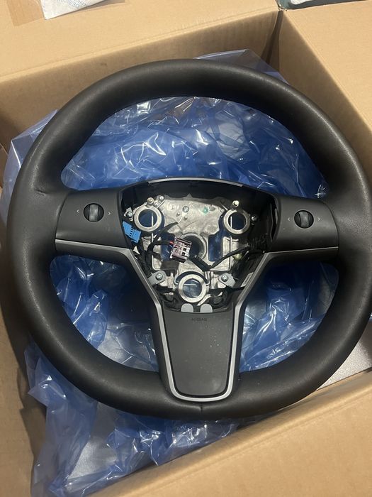 Volante Tesla model Y