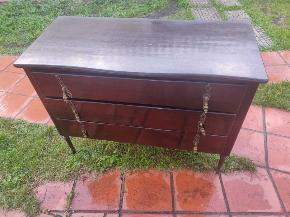 comoda de madeira antiga