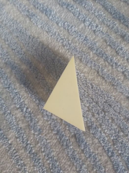 Trojkat gąbeczka do makijazu