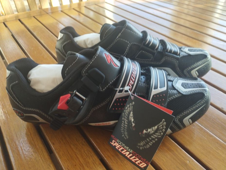 Sapatos de Ciclismo SPECIALIZED, tam. 43, NOVOS