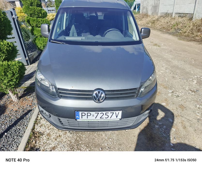 VW caddy 5 osobowy