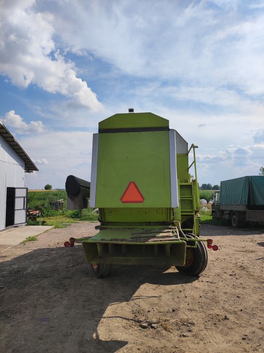 Claas Dominator 76 гідрохід, Mercedes двигун