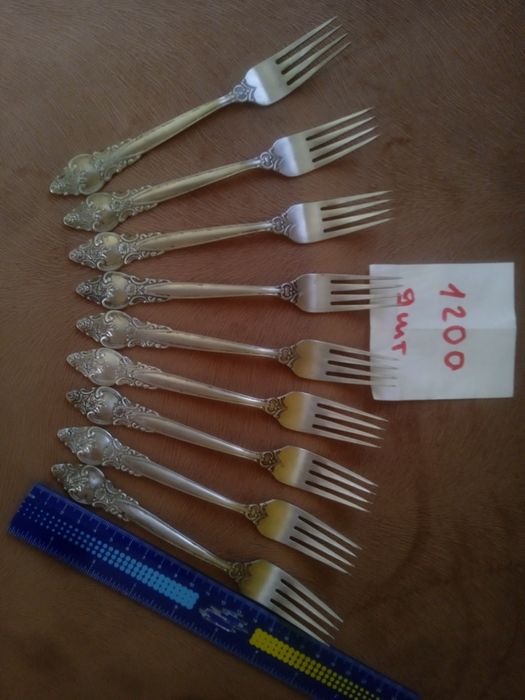 Ложки десертні 17 см мнц посріблені нові та вилки мнц