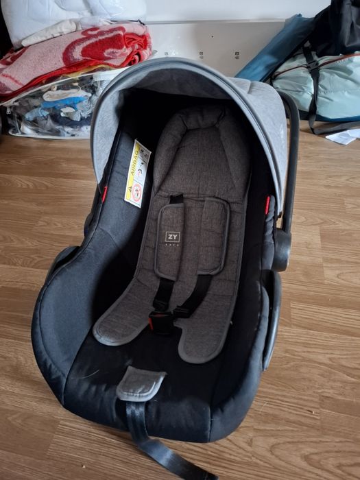 Carrinho zippy safe + ovo