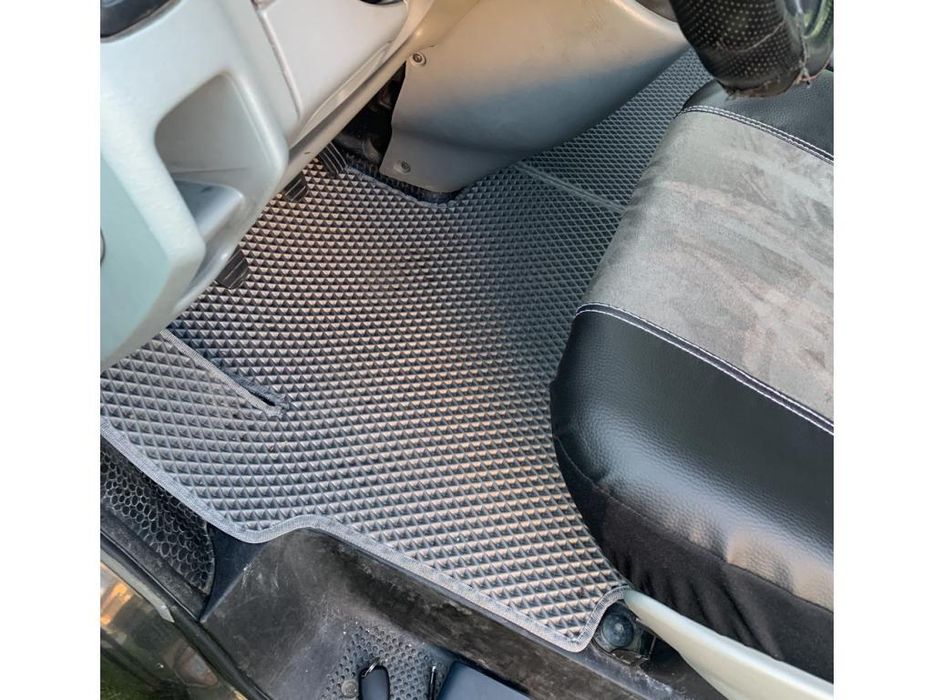 Opel Vivaro 2001-2015 коврики EVA (серые)