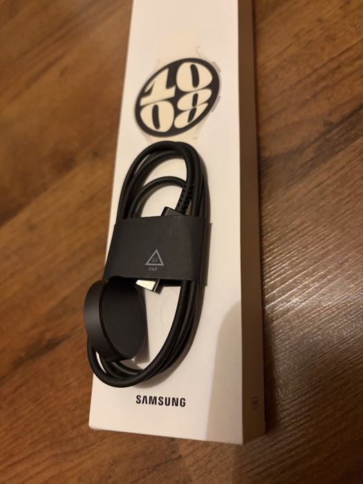 Samsung watch 6 42mm w idealnym stanie