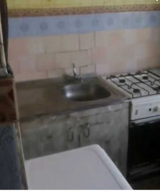 Продам 3  кімнатну квартиру в житловому стані  м. Златопіль