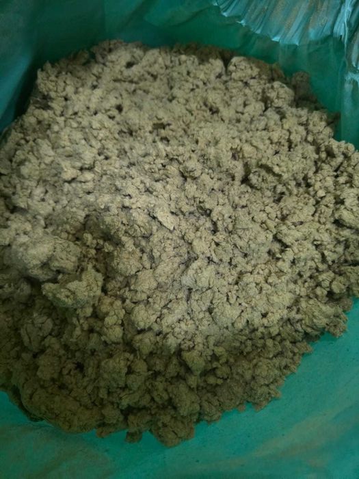 Wełna niewymiarowa - dredy oraz Pył z wełny mineralnej