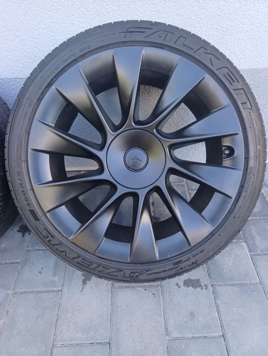 диски R20 tesla тесла model Y з шинами  255/40 R20