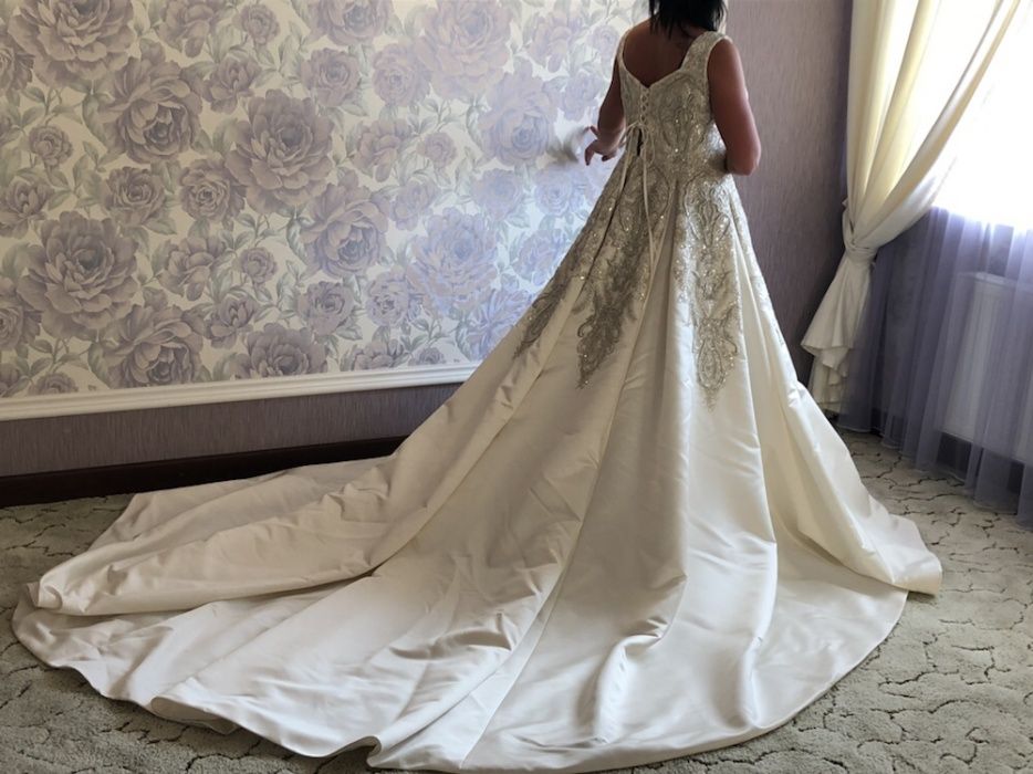 Продам свадебное платье