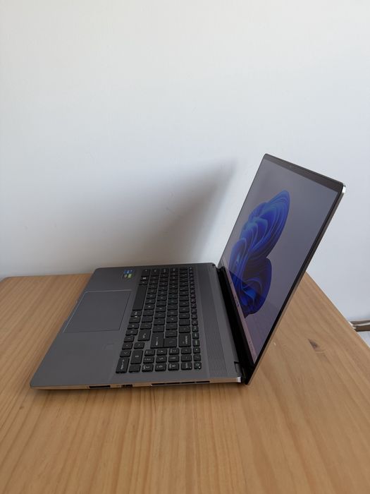 Laptop MSI Creator Z16P B12UGST