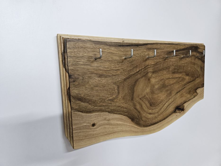 Ключниця. Вішалка для ключів.