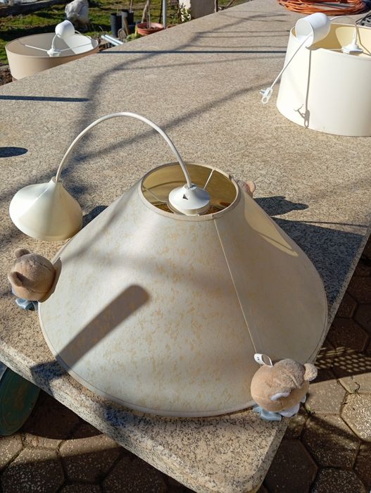 Vendo 4 candeeiros de teto