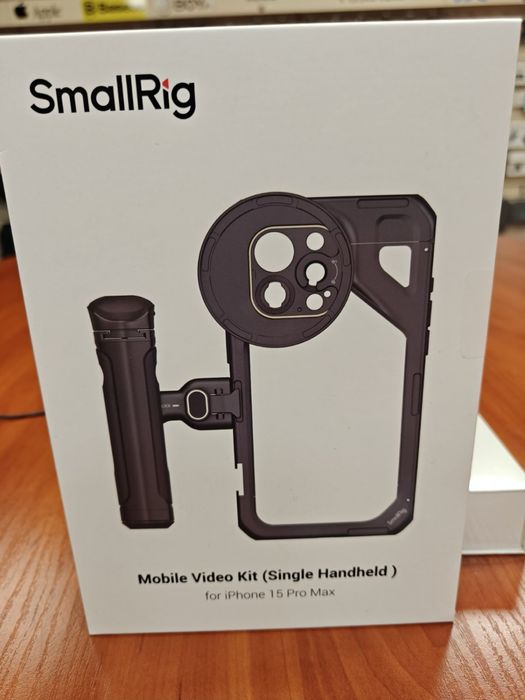 Клітка SmallRig для смартфона iPhone 15 Pro Max  із ручкою  (4393B)