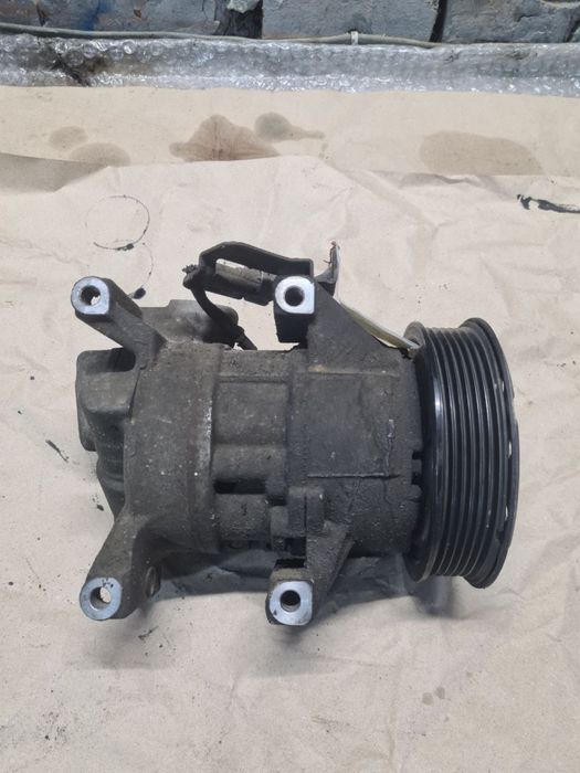 Компресор кондиціонера Toyota Yaris 1.4 d4d Тойота Яріс 2 4472209739