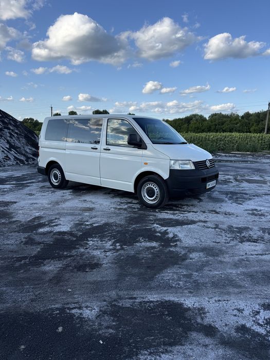 Пасажирський бус Volkswagen Transporter T5 1.9 TDI 8 місць