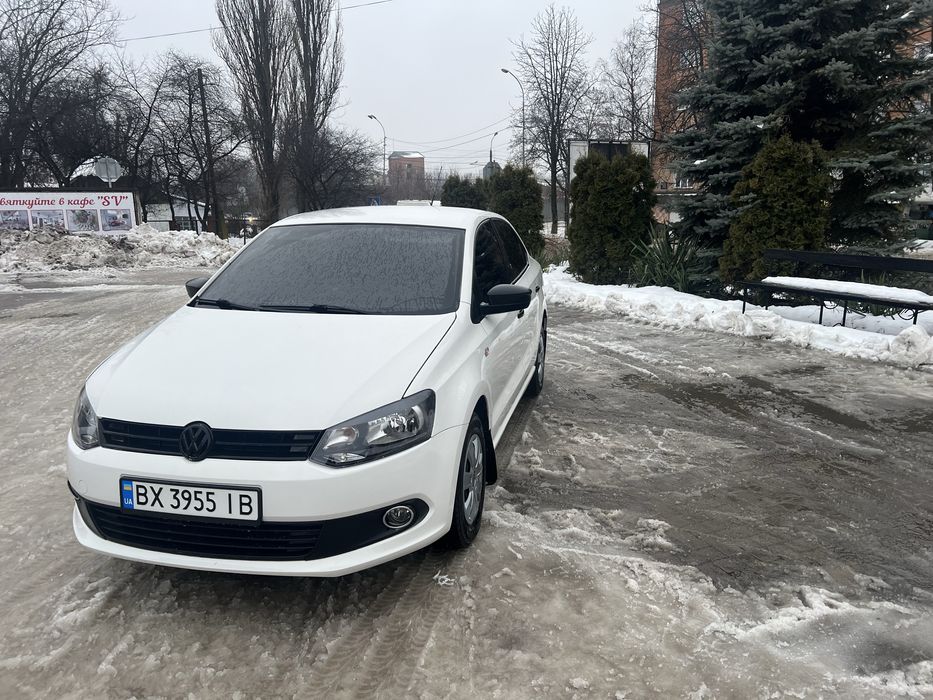 продам volkswagen polo sedan