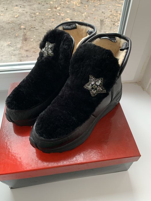 Угі жіночі натуральна шкіра