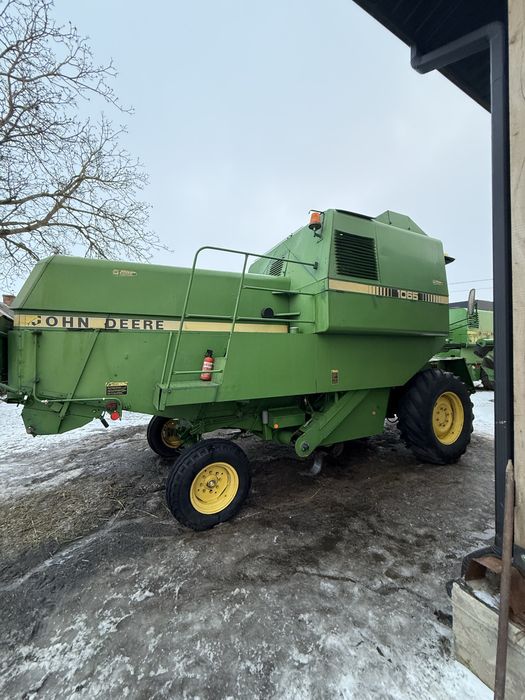 Свіжопривезений John Deere 1065 , Klima, жатка 3,65 візок Хороший стан