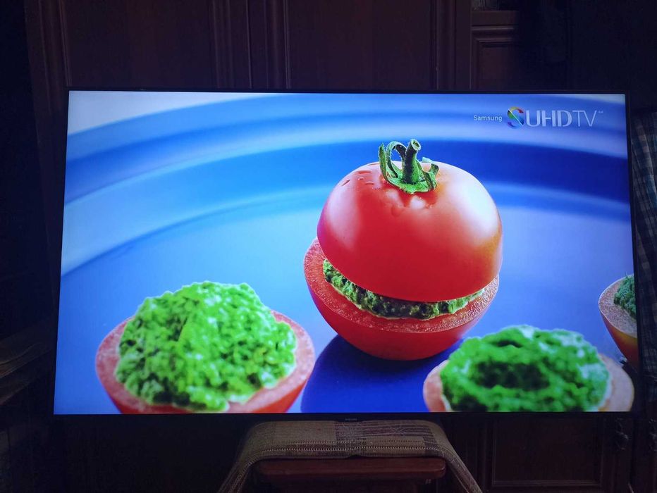 Samsung UE50TU8002 Диагональ 126cm 4K Ultra HD Smart Wi-Fi