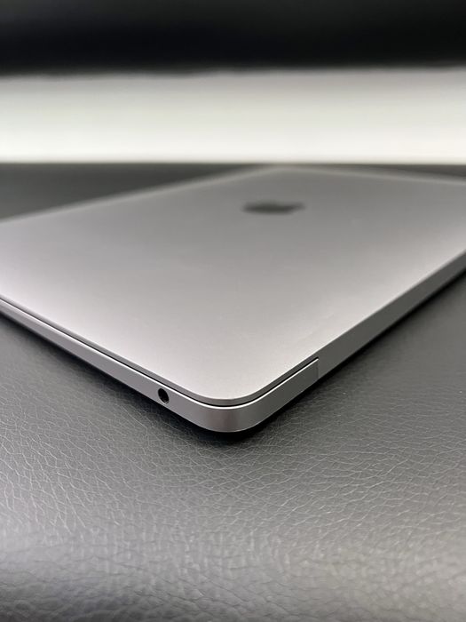 Mac Book Air M1 2020 13-inch