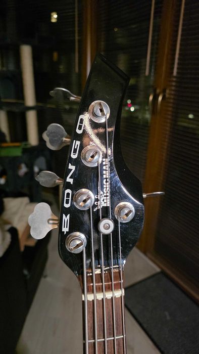 Gitara Basowa Musicman Bongo 5 HH Black