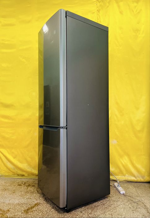 Двухкамерный холодильник Samsung NoFrost