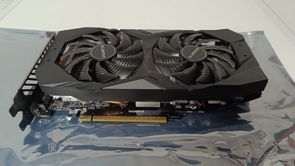 Placa gráfica NVIDIA Gigabyte