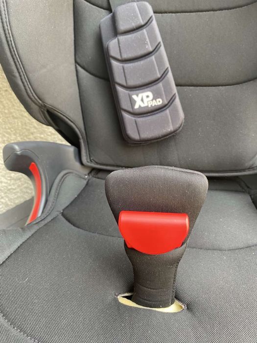 Fotelik samochodowy z ISOFIX Britax Römer (XP-PAD)
