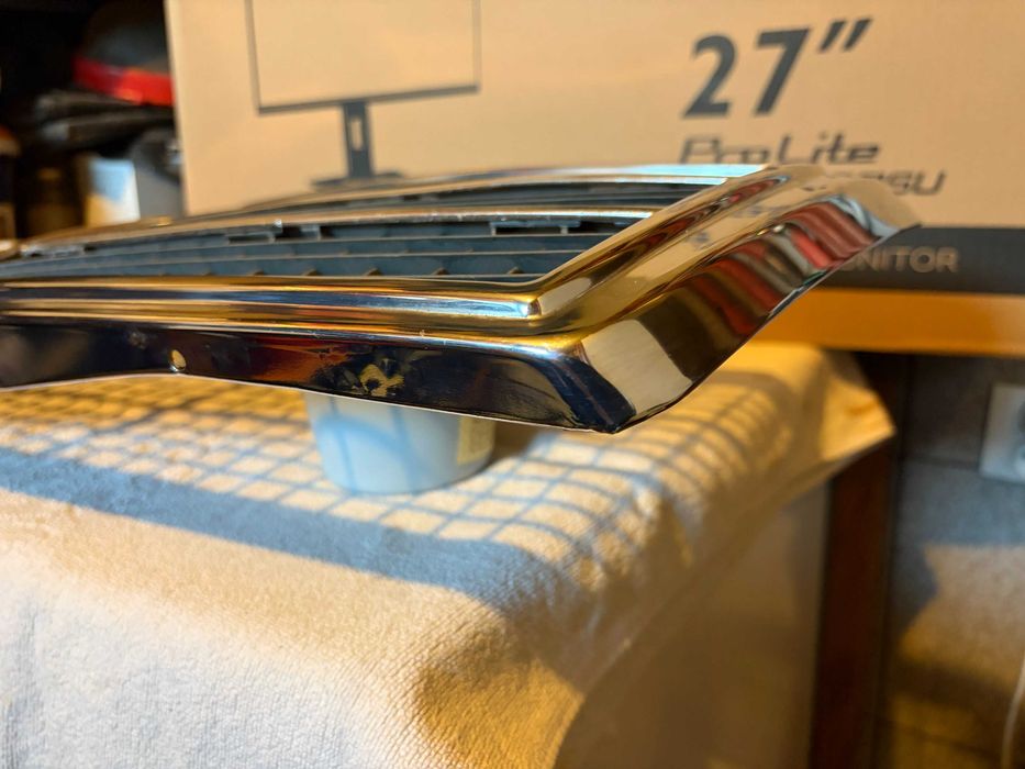 Gril Atrapa  MERCEDES W201 190