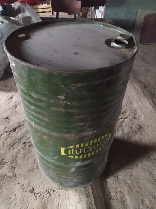 Продам маталеву бочку.