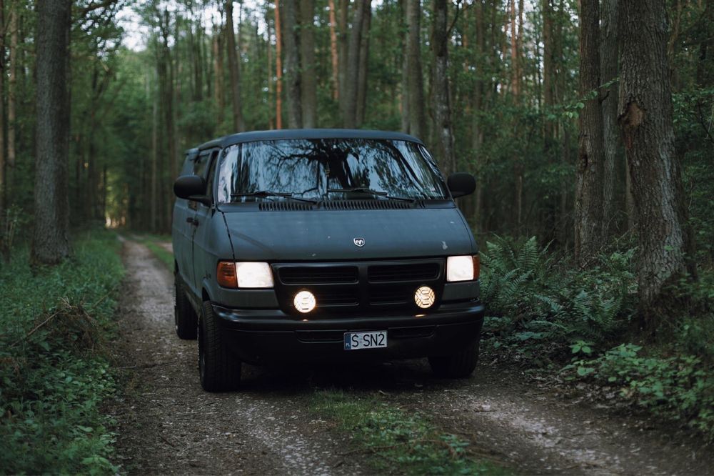 Dodge Ram Van Cargo 3.9 V6