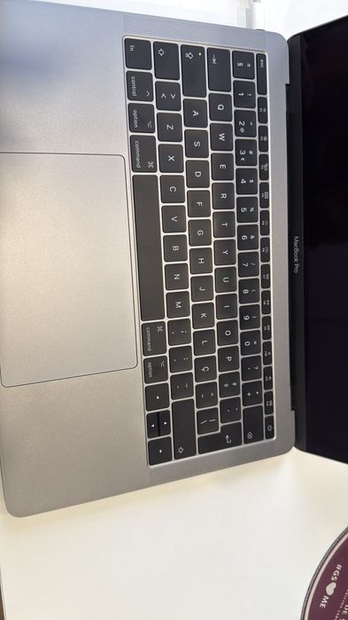 Vendo MacBook Pro de 13 polegadas (Modelo MacBookPro14,1)