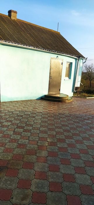 продається будинок