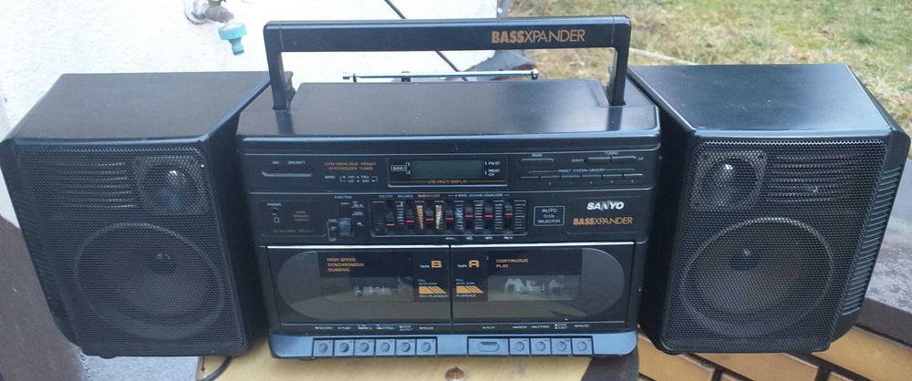 Radiomagnetofon Sanyo MW-235 LOET
