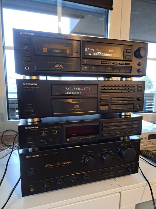 Wieża stereo Pioneer 4 segmenty