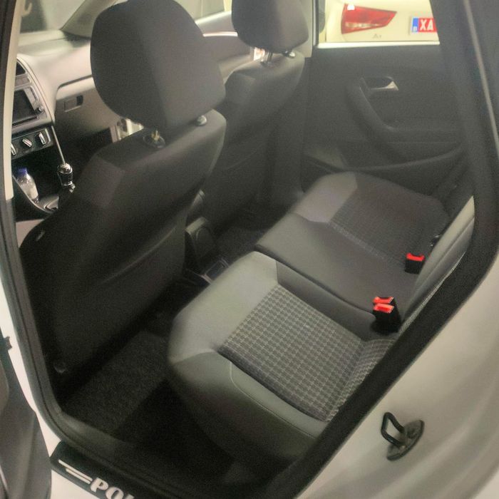 Vendo carro volkswagen polo o 1400 TDI  do ano 2010