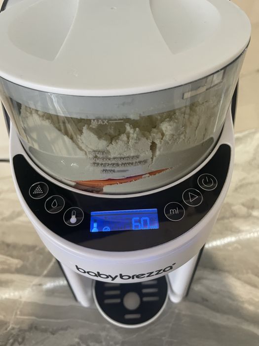BabyBrezza машинка для приготування суміші