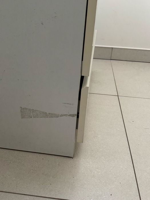 Комод білий