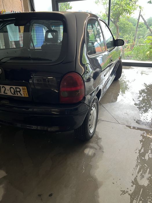 Vendo opel corsa B 1.7