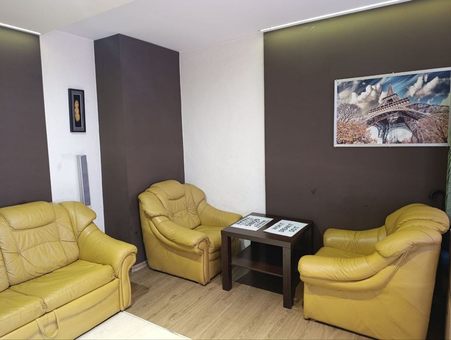 Kawalerka 40 m² z piwnicą i balkonem.