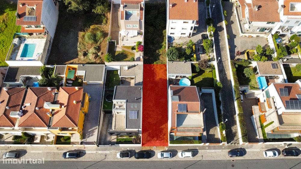 Lote de 208m² junto à Estrada Nacional 222 - Avintes — Avintes, Porto