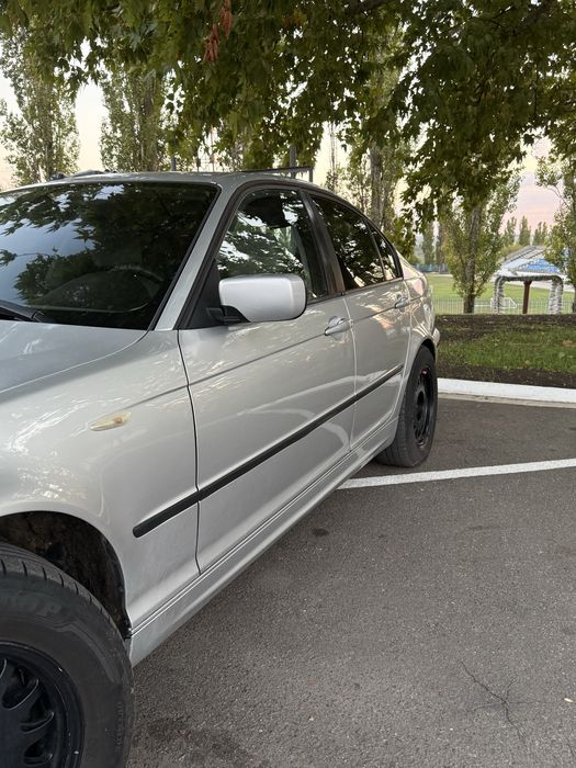 Продам  авто  марки BMW 2002 р обмін не цікавить