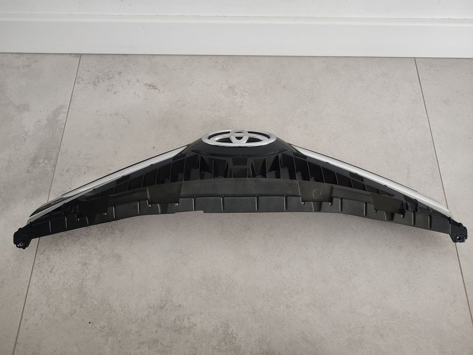 Grill Atrapa Toyota Avensis T27 Lift 15r+Oryginał