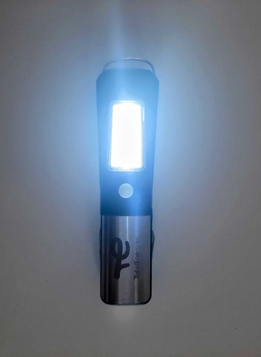 New Flashlight with Multitool433536348539463684