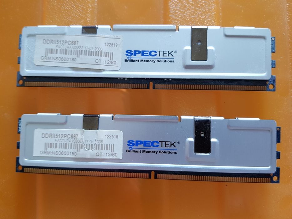 Memória DIMM DDR2 512 PC667