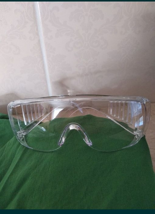 Захисні окуляри нові будівельні