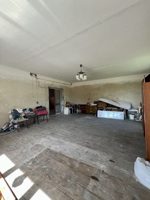 Продам 2-поверховий житловий будинок