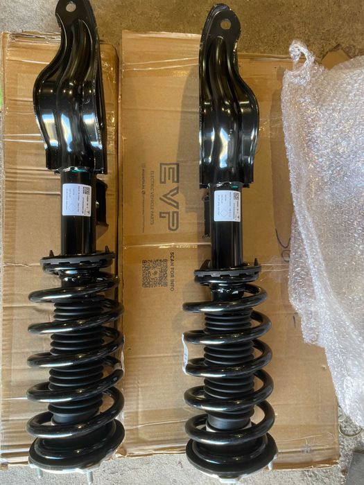 Амортизатор стойка в сборе с пружиной опорой 1188368-00 1188363-00 tesla model y model 3